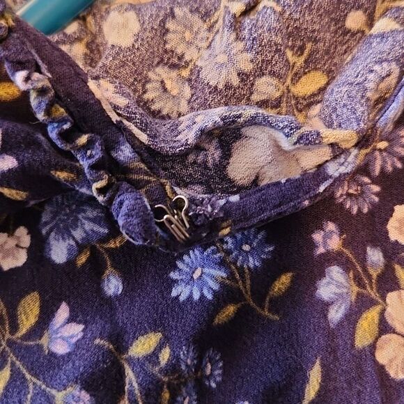 EUC Old Navy Blue Floral Shift Dress Size M - Picture 3 of 4